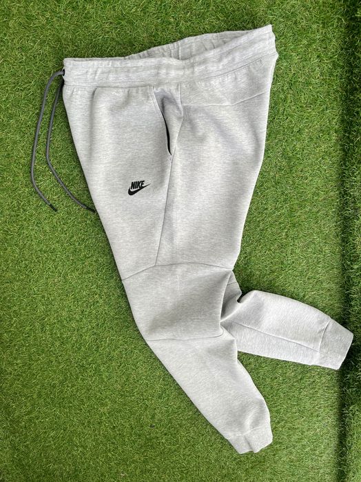 Мъжко долнище : Nike Fleece Tech L