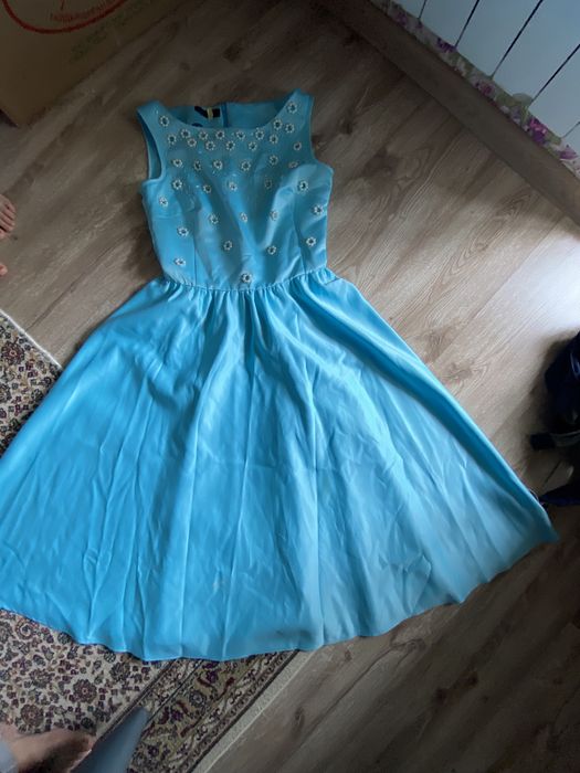 Вечерние и бальные платья