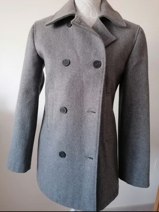 Palton gri Calvin Klein, made in Romania, 80% lana, ca nou