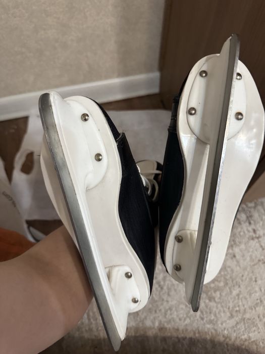 Коньки детские 34 размер