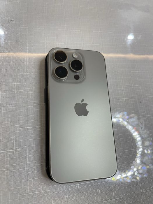 Продам iphone 15 pro в отличном состоянии