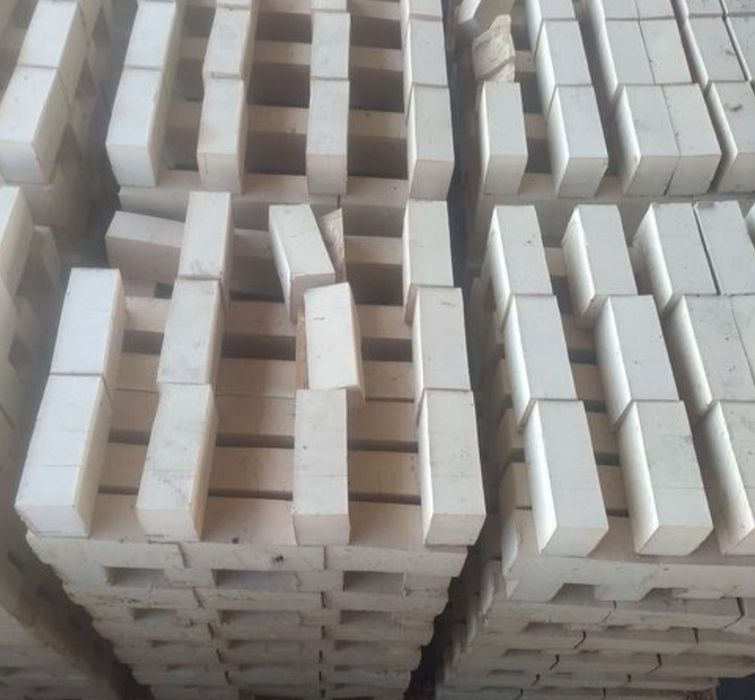 Пишган гишт ва Хом гишт