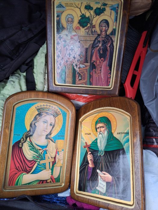 Икони 3 бр. Вав много добар вид