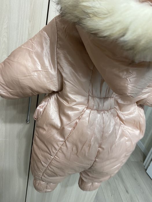 Продаю зимний комбенизон детский