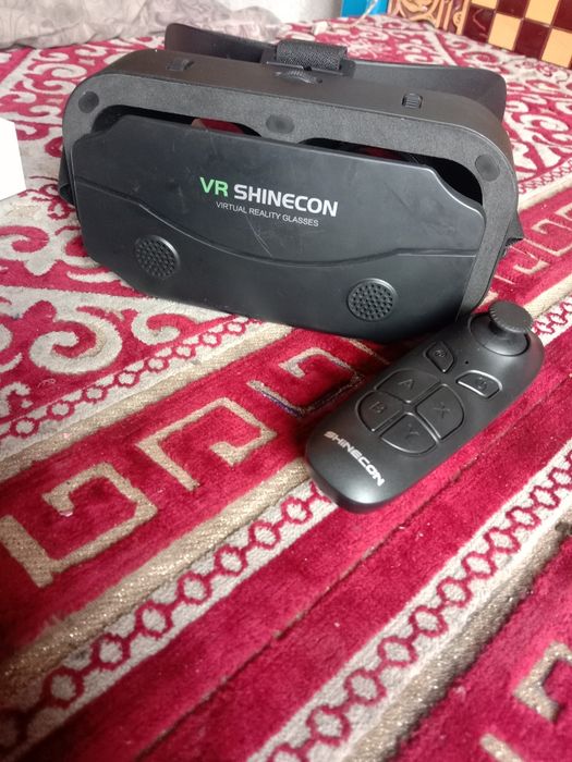 VR очки с пультом управления