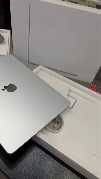 MacBook Air 15 M2 8/256GB Silver