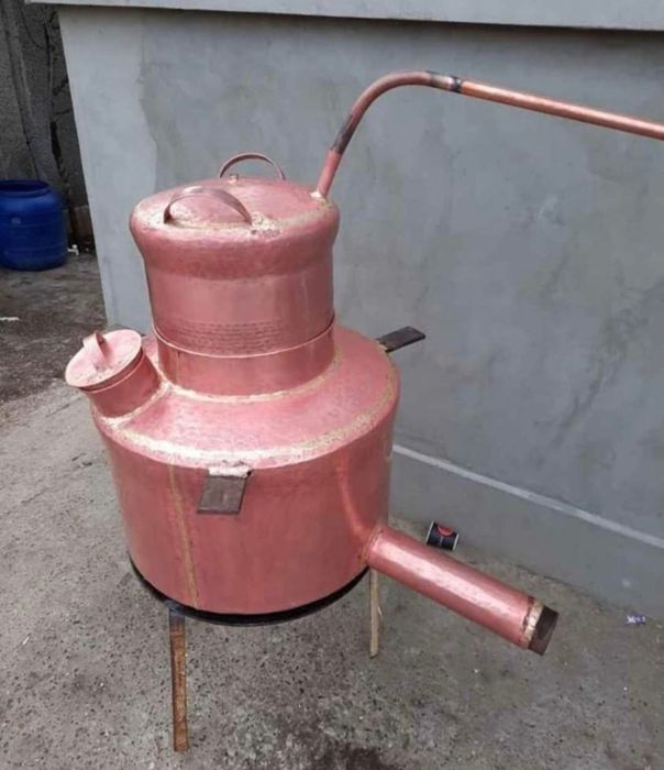 Vând cazane de țuică din cupru alimentar la comanda