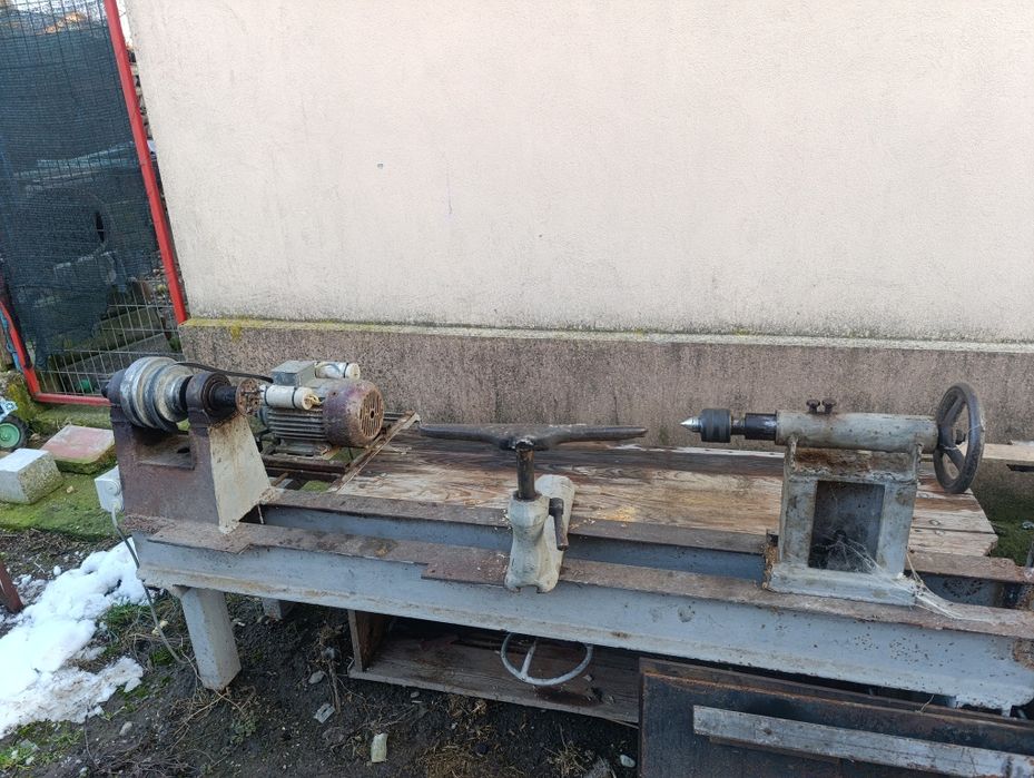 Strung pentru lemn