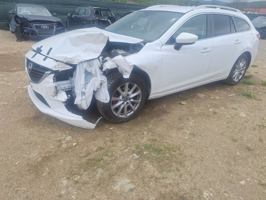 Usi Mazda  6 an 2015 break culoare alb
