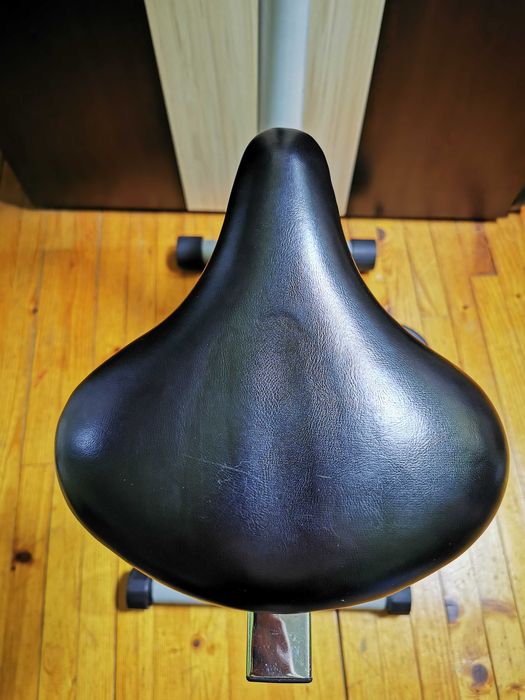 Продавам голям велоергометър