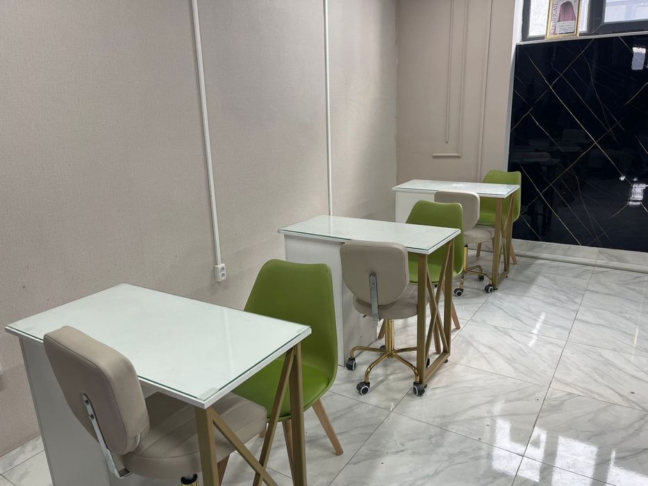 Салонның заттары сатылады.