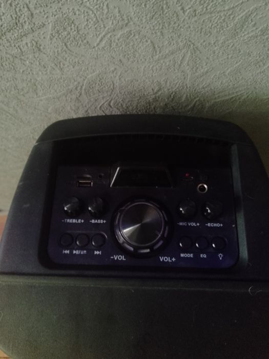 Продам колонку и телефон