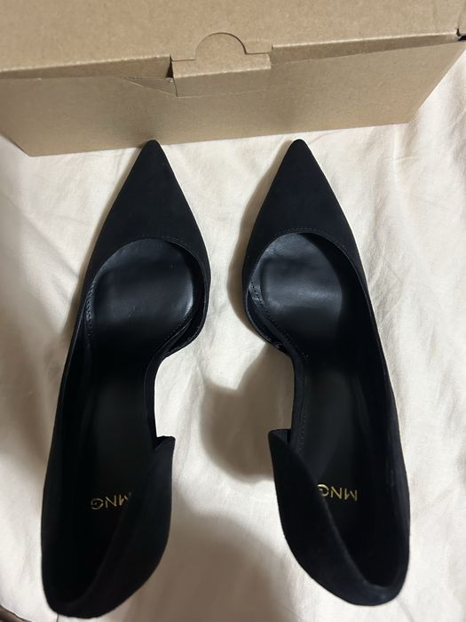 Черни токчета Mango