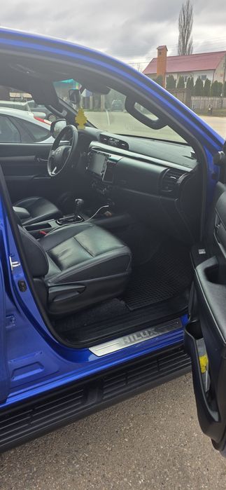 Toyota Hilux 2.8 Invincible