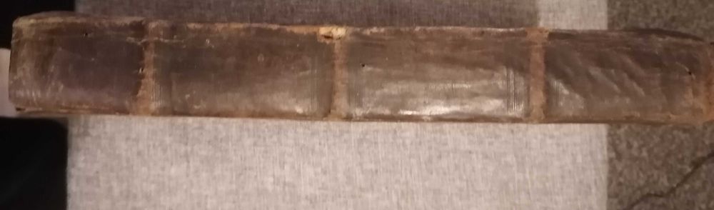 Carte veche de rugăciune-chilirică vînd-schimb