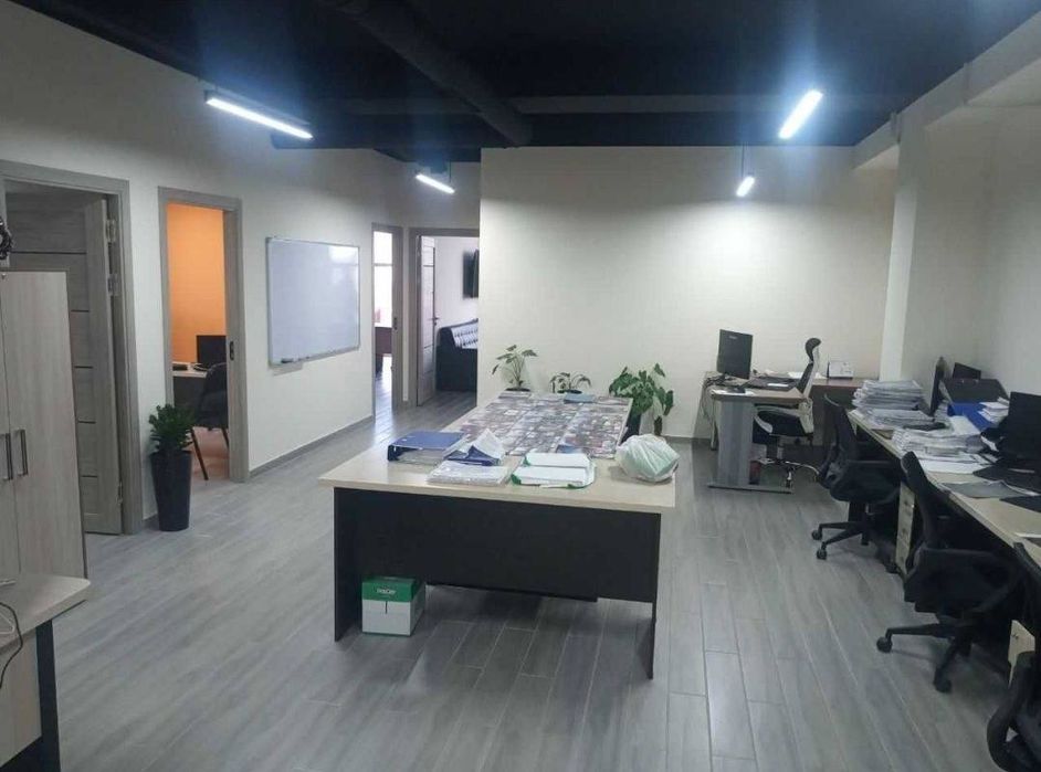 Продаётся нежилое помешения Паркентский  Мирзо-Улугбекский р-н