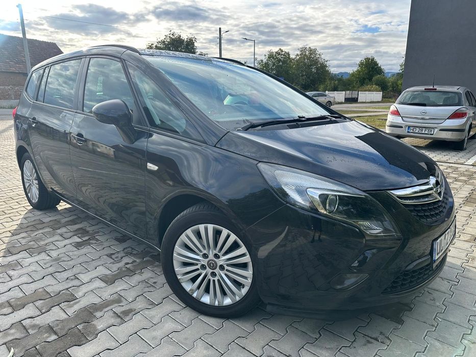 Opel  Zafira .Cosmo an 2017/1.6CRDI/E6//7Locuri!