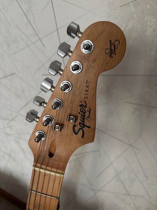 Гитара и колонка