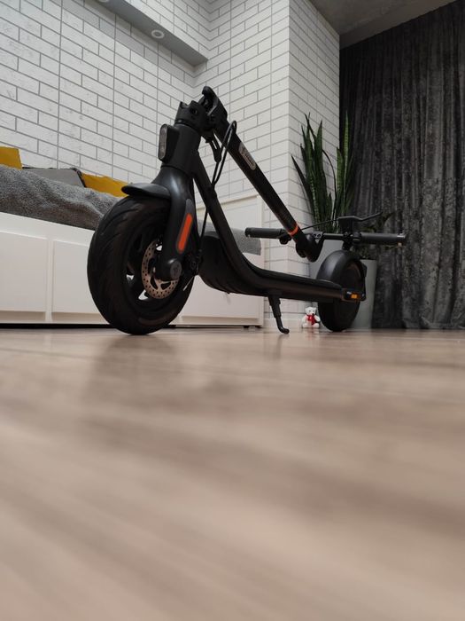 Электросамокат Ninebot F2