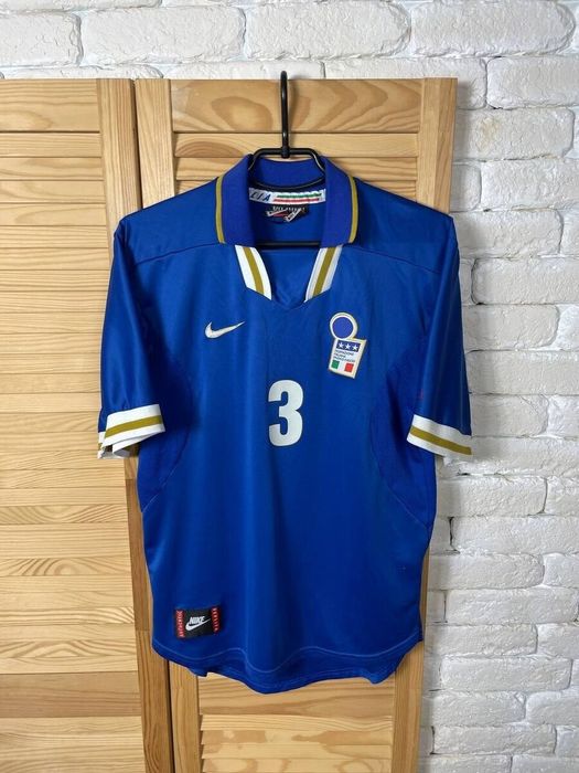 Футболни тениски /екипи