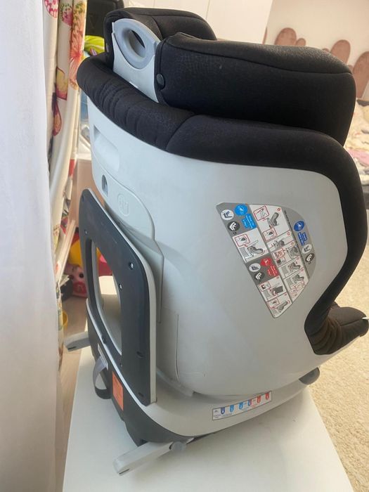 Scaun rotativ cu isofix, testat ADAC