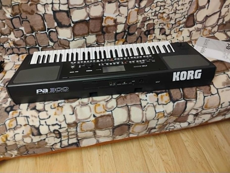 Orga Korg Pa 300  Impecabila Nefolosita