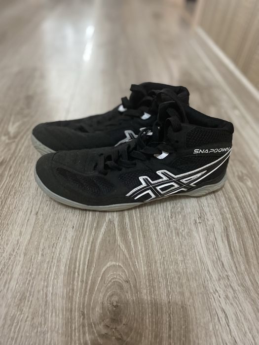 Продам борцовки 41р