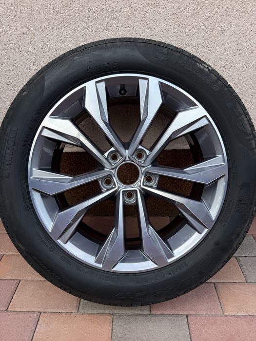 Janta Aliaj Model Soho Originala Vw Passat B8 215/55/17 Pirelli Vara