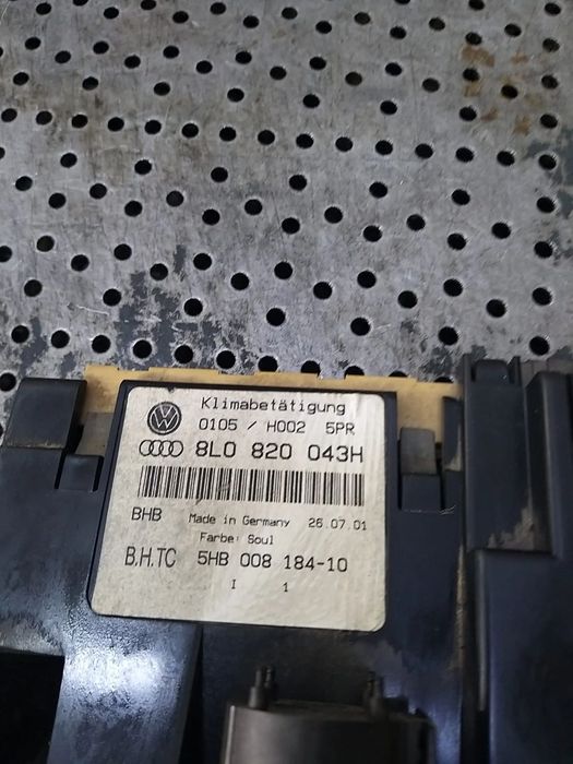 Panou comanda clima ac audi a3 8l 8l0820043h