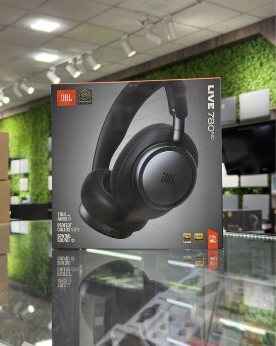 Jbl Live 780NC.