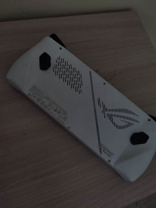 Asus rog ally продам