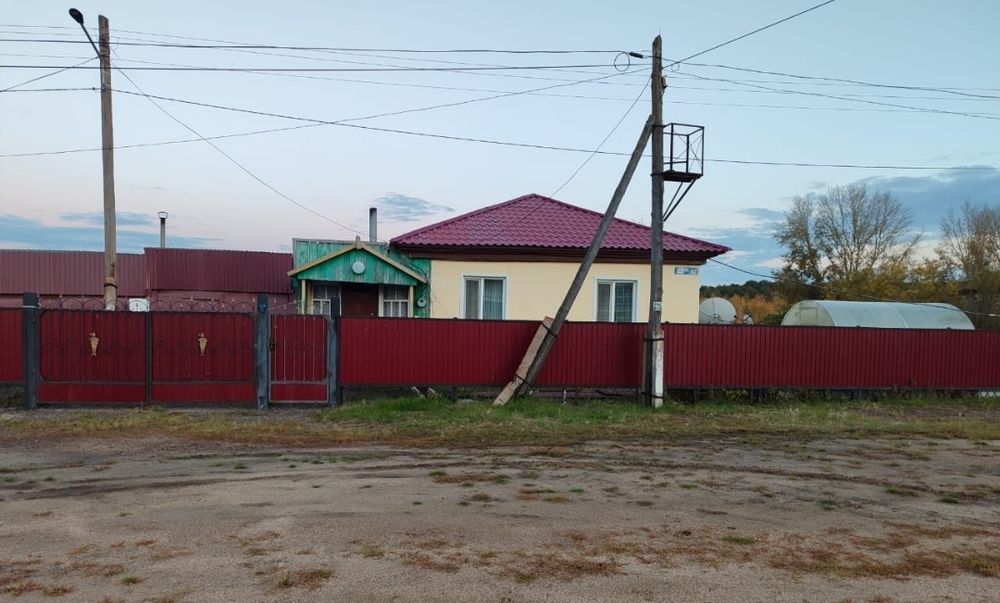 Продам дом в Зеренде возле леса