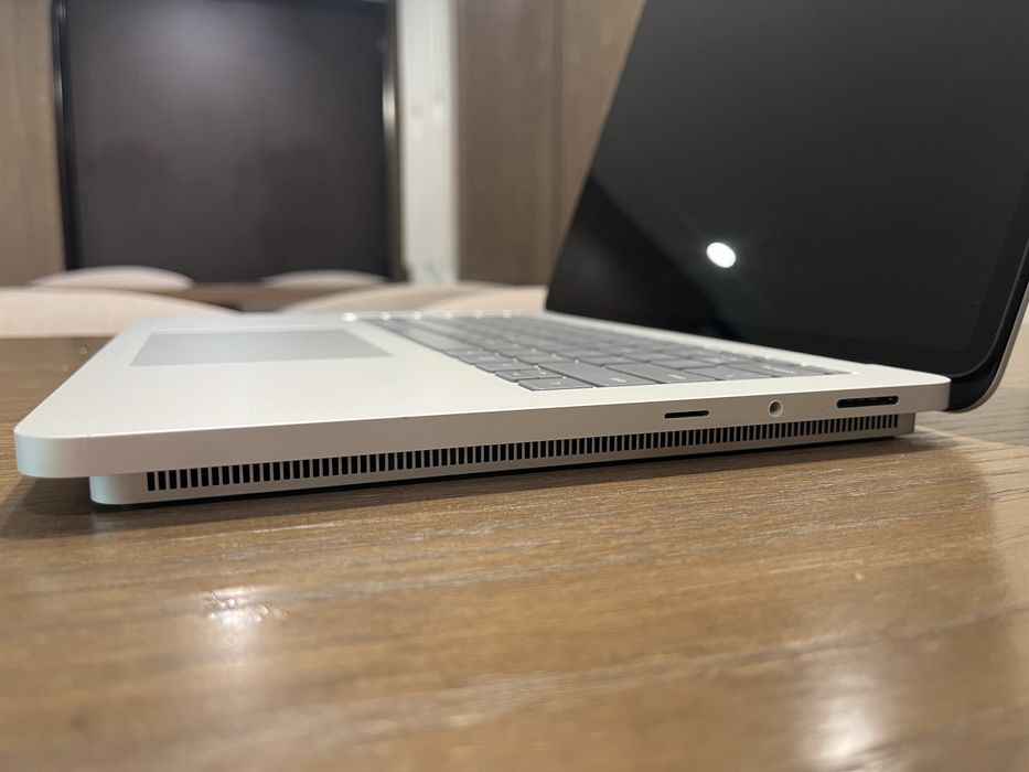 Surface Laptop Studio 2 - 14.4”32гб 4050
