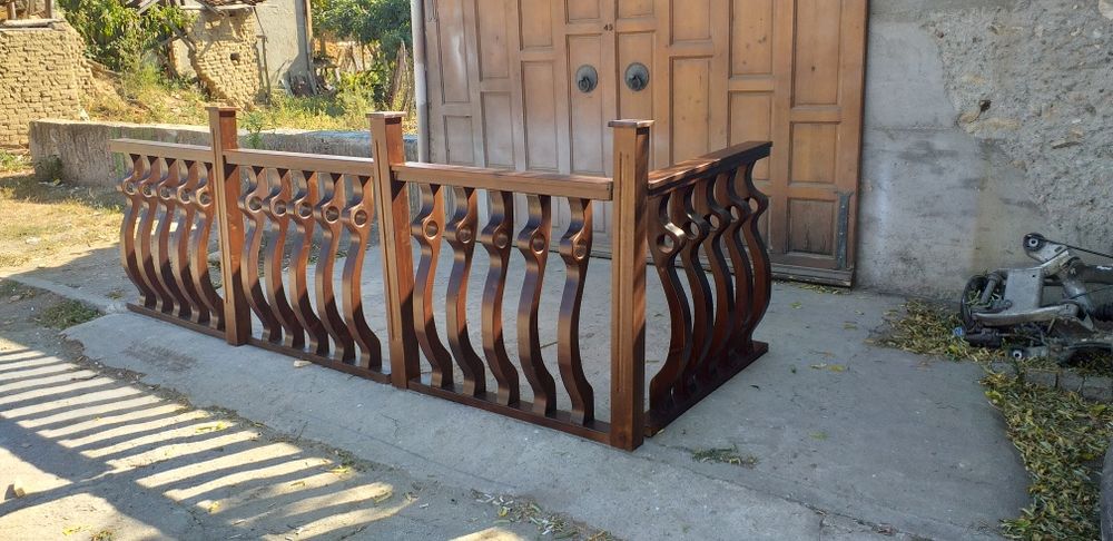 Дървен парапет по размер