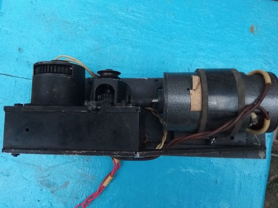 Редуктор с электродвигателем