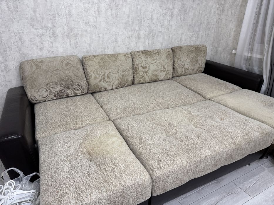 Продам диван 2,6*1,7