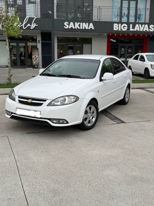 Lasseti jentra 2015 yil rangi oq mehanika 2 pazitsa