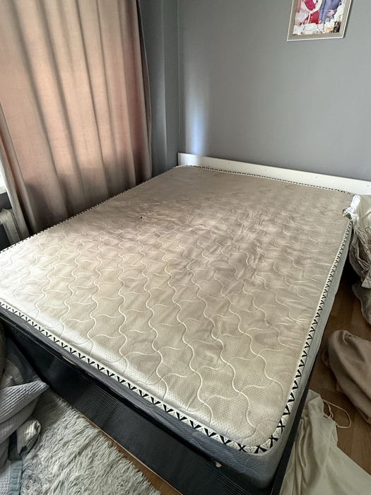 Кроать с мастрасом