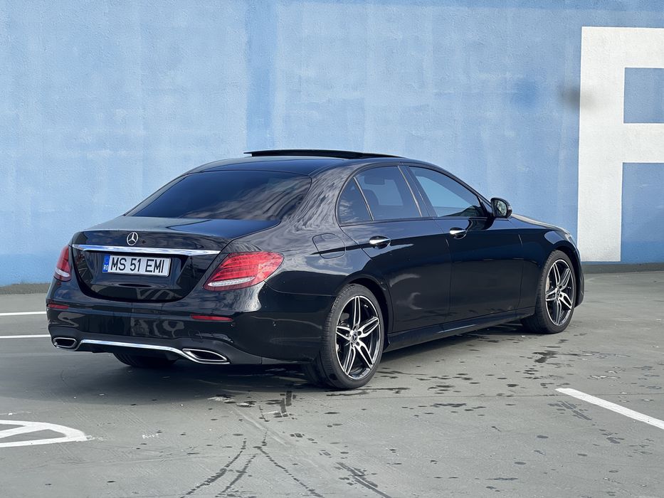 Mercedes-Benz E220 2019 AMG-Line