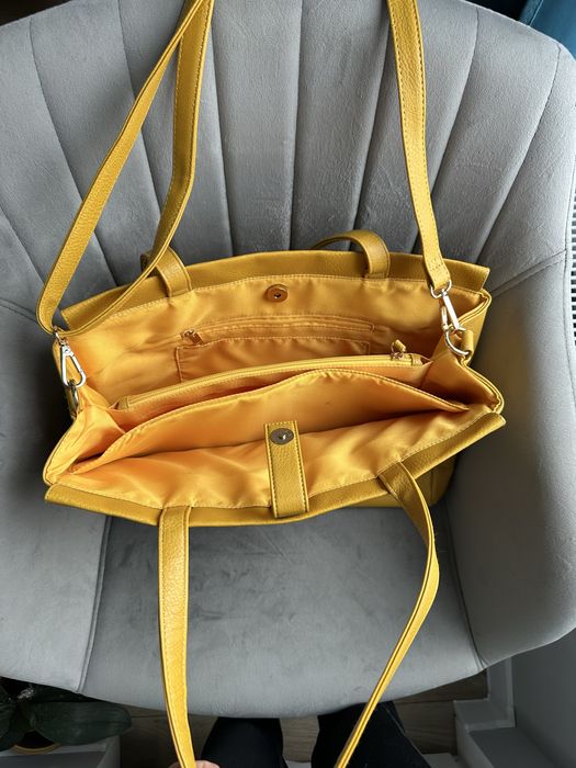 Голяма дамска чанта в цвят горчица