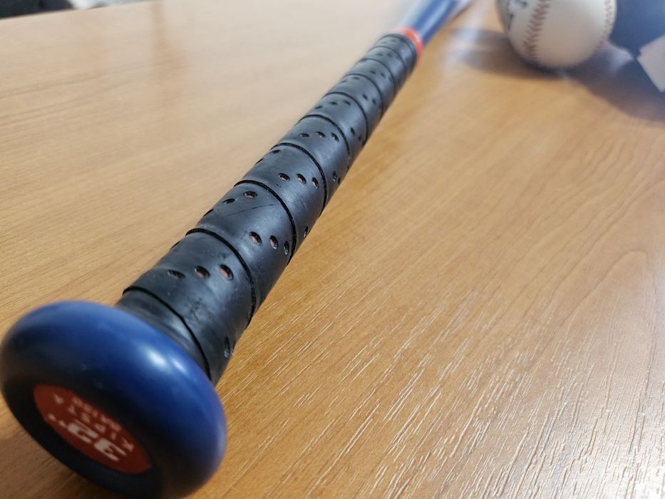 Set Baseball Bâtă + 2 Mănuși + 2 Mingi