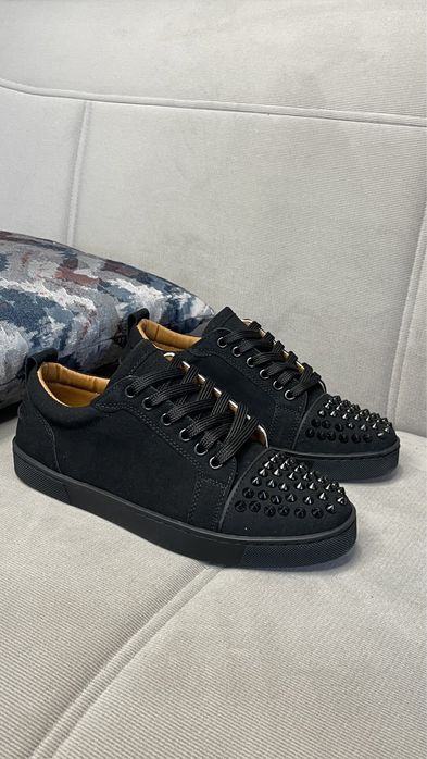 Christian louboutin ралични видове