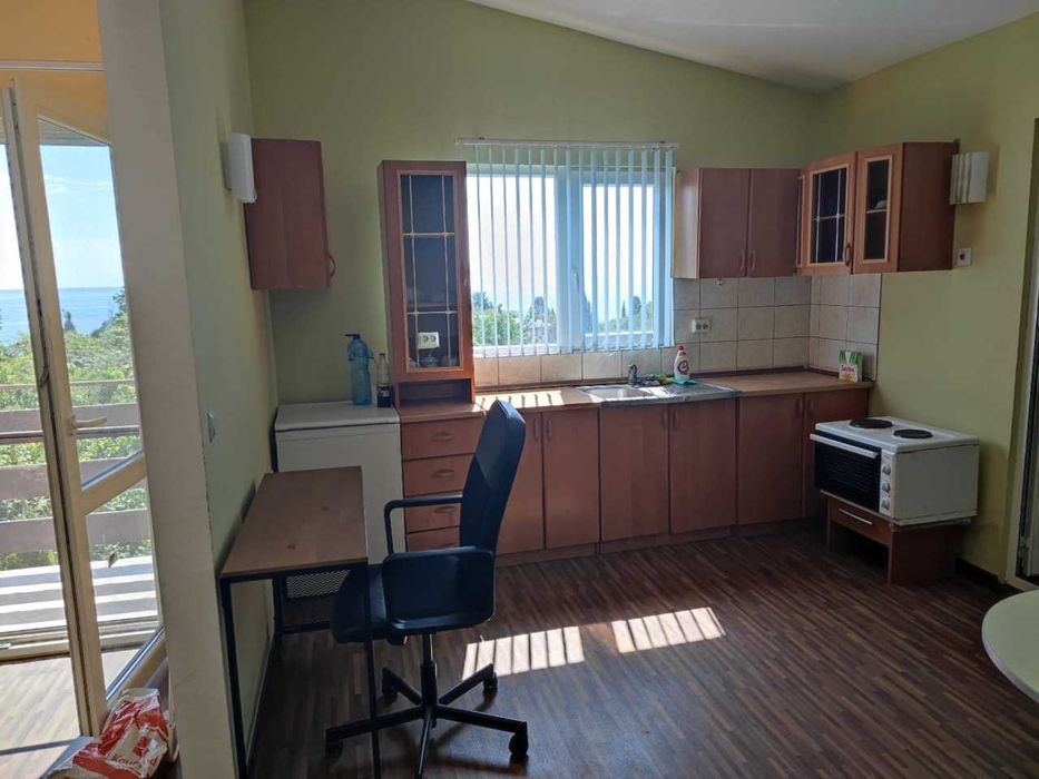 Дава се под наем Етаж от къща в София, Център - 50 кв.м за 73 € - Снимка #6