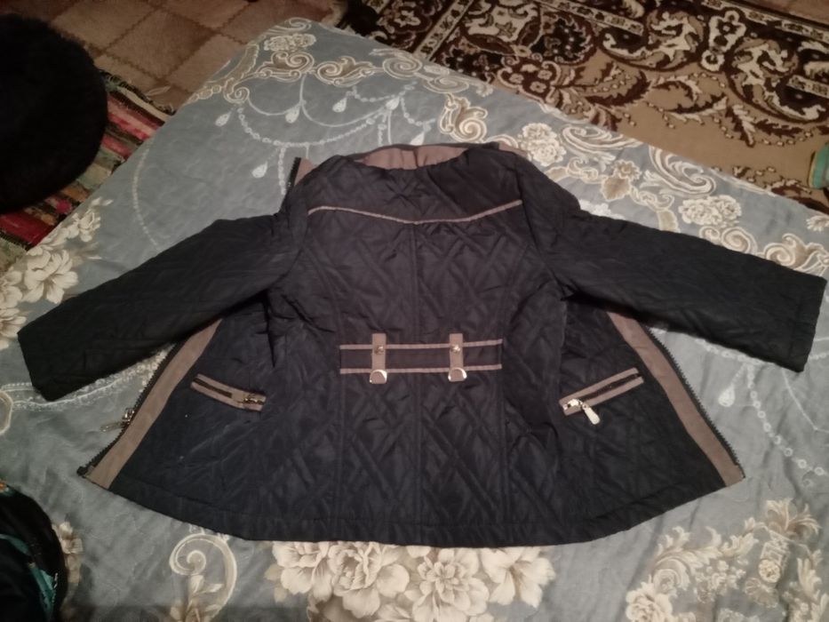 Продам куртки на мальчика весна осень