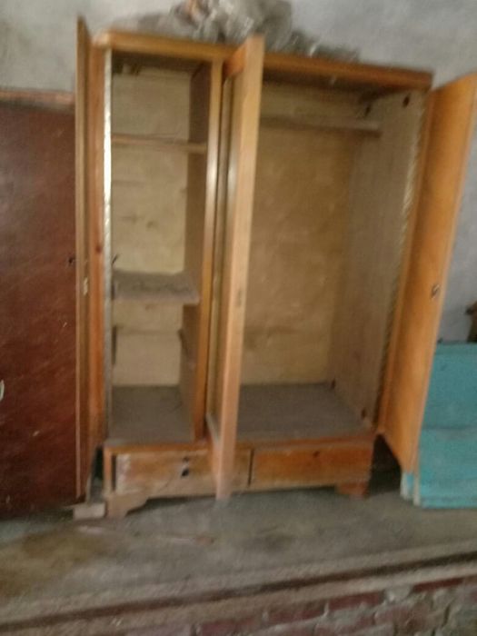 Старинный шифонер