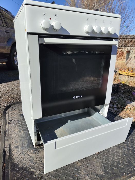 Продам Газовую плиту Bosch Бош