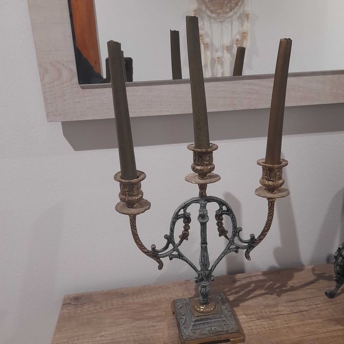 ceas din bronz si perechea de sfesnice bronz masiv