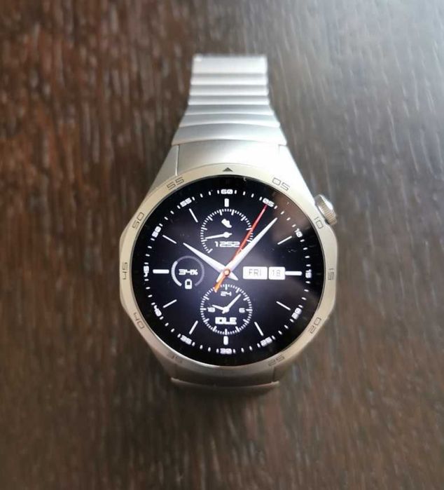 Ceas Huawei GT 4