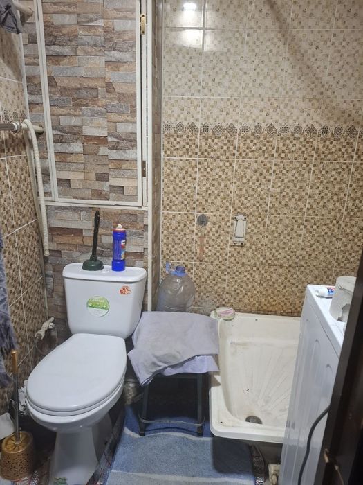 Uy sotiladi Uchtepa tumani 26kv 1-etaj 2ta uy