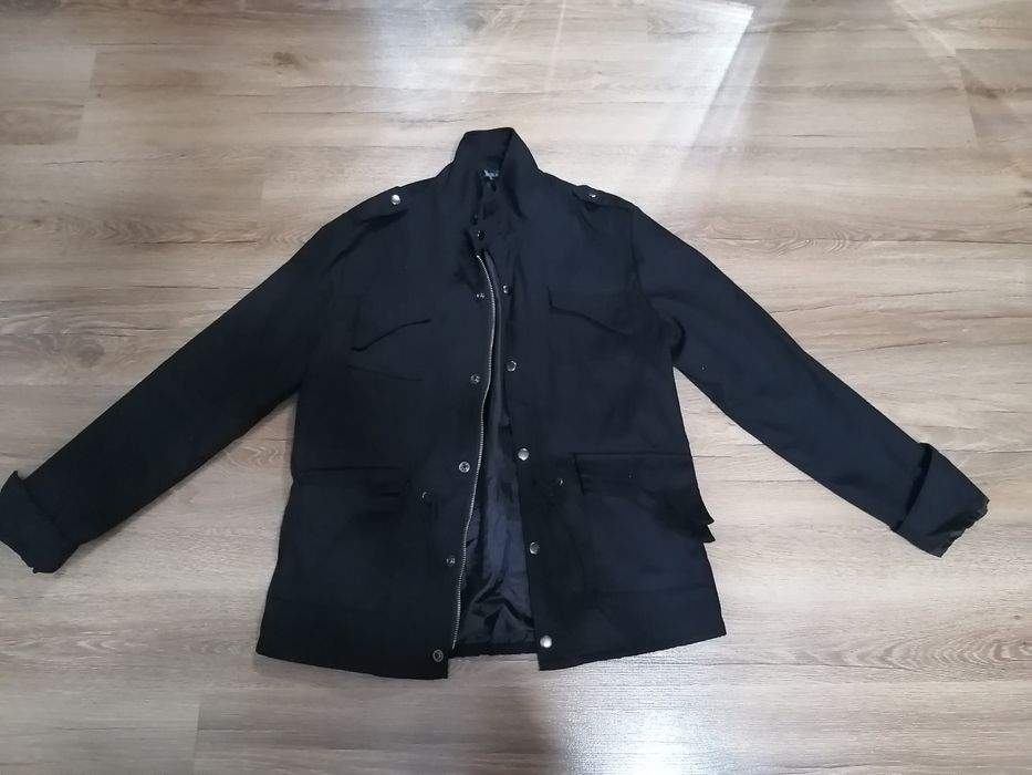 Стильная фирменная  куртка